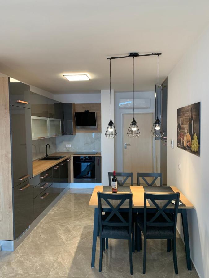 Apartment Dalmatino Makarska Buitenkant foto