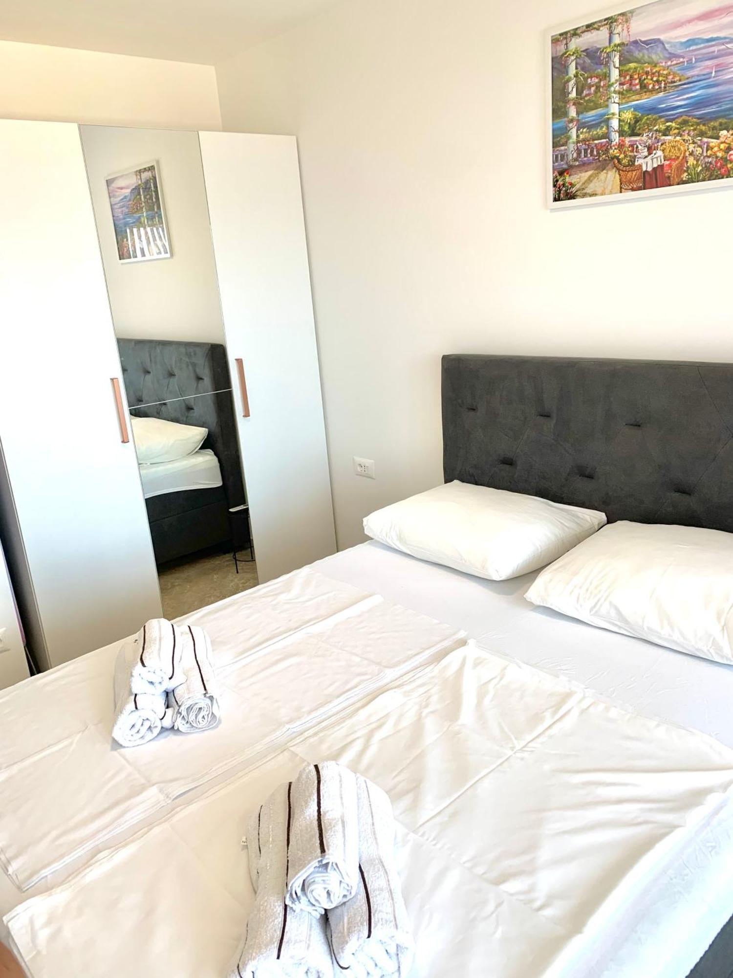 Apartment Dalmatino Makarska Buitenkant foto